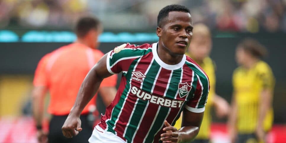 Fluminense prepara PIX de R$22M por substituto de Arias para Renato Gaúcho