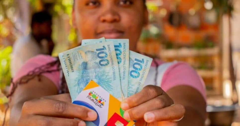 Governo informa decisão sobre aumentar o Bolsa Família para R$700