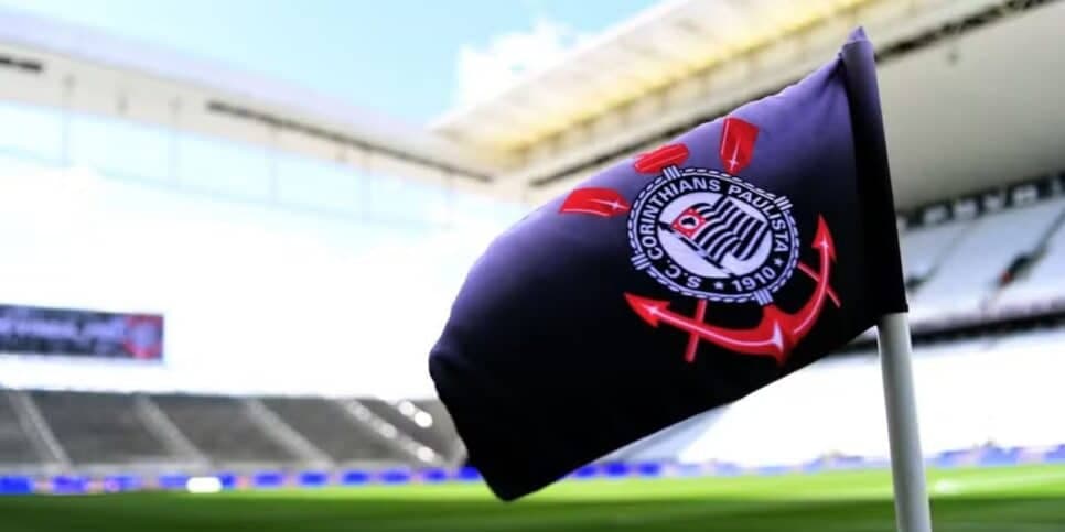 Craque do Corinthians é anunciado em gigante hoje (9) e vai vestir azul em 2025