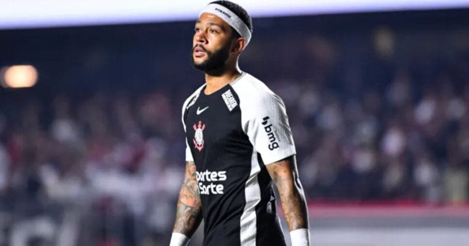 Corinthians comunica oficialmente sobre baixa de Depay após 11 meses