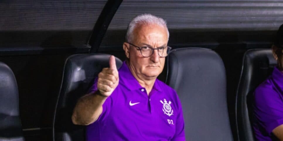 Dorival Jr dá aval para expulsão de dupla de Garro do Corinthians
