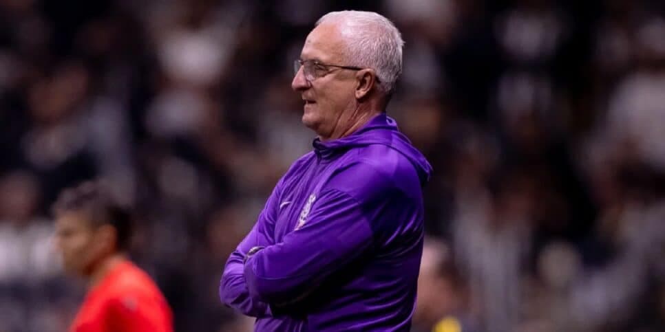 Dorival Jr vibra com retorno triunfal de craque de R$60M ao Corinthians