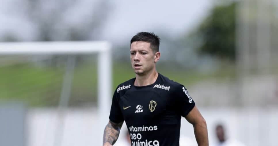 R$30M e saída de Garro: Corinthians vê titular dando adeus e Dorival é comunicado