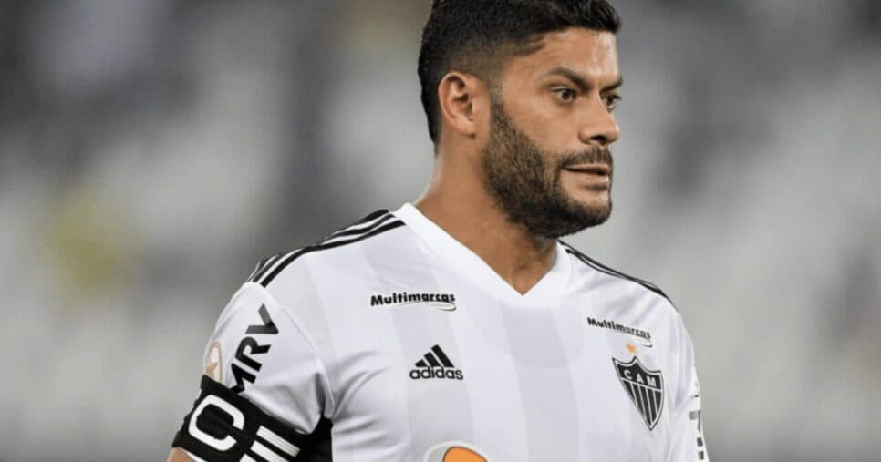 Contrato até 2026: Hulk é anunciado oficialmente fora do Atlético-MG