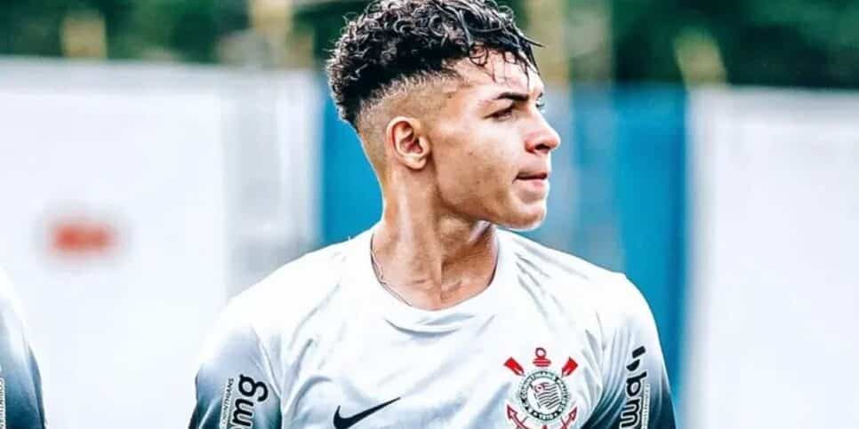 Julinho está prestes a assinar em definitivo com o Goiás (Reprodução: Wanderson Oliveira)