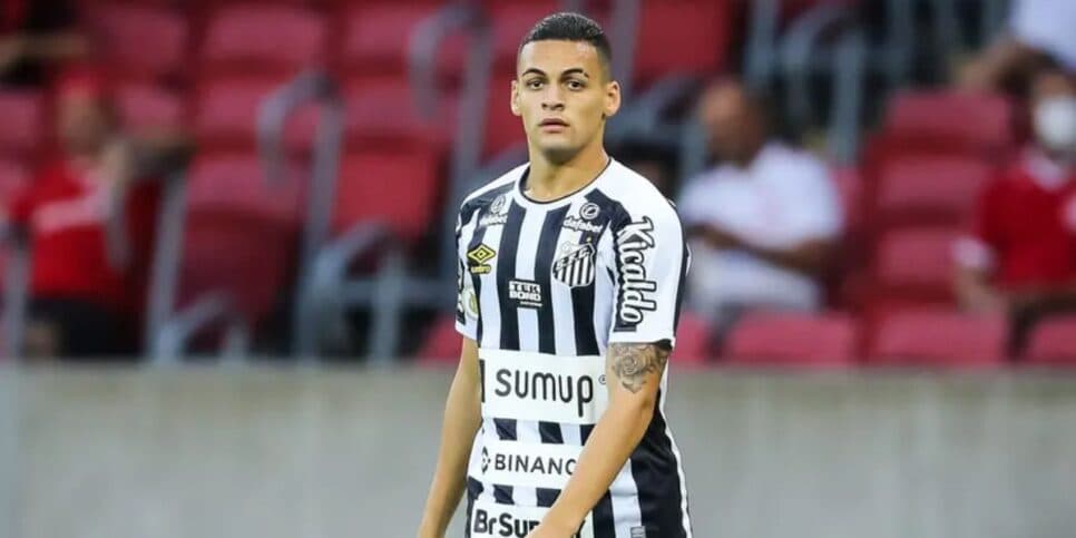 Kaiky revelado pela categorias de base do Santos (Reprodução: Pedro H. Tesch)