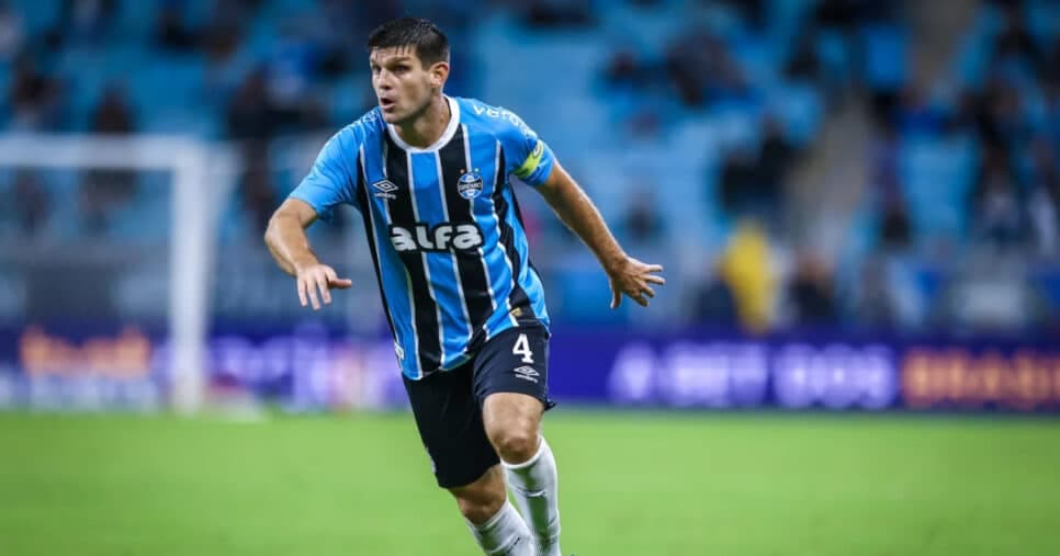 Veredito selado e final da novela: Grêmio confirma futuro de Kannemann e comunica Mano