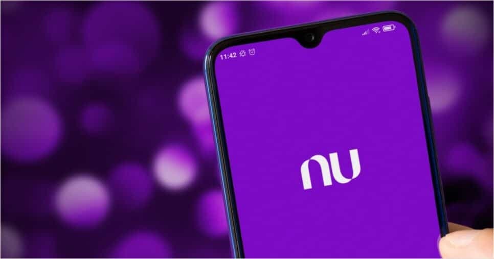 "Em nossos serviços": Comunicado oficial do Nubank informa mudança no app que atinge clientes hoje 22/10