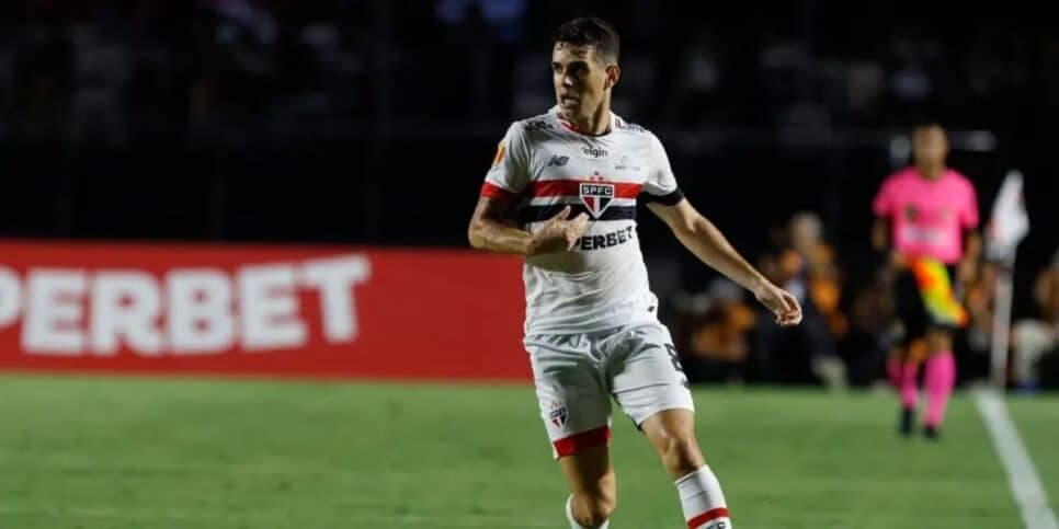 Renata Fan para Jogo Aberto e crava sobre reforço no São Paulo para substituir Oscar