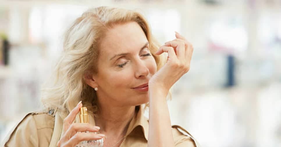 Cheiro irresistível por horas: 3 melhores perfumes do O Boticário para quem foge de fragrâncias doces