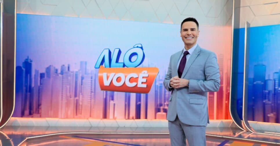 Luiz Bacci sai do ar no Alô Você, é substituído e agora já descobrimos o porquê