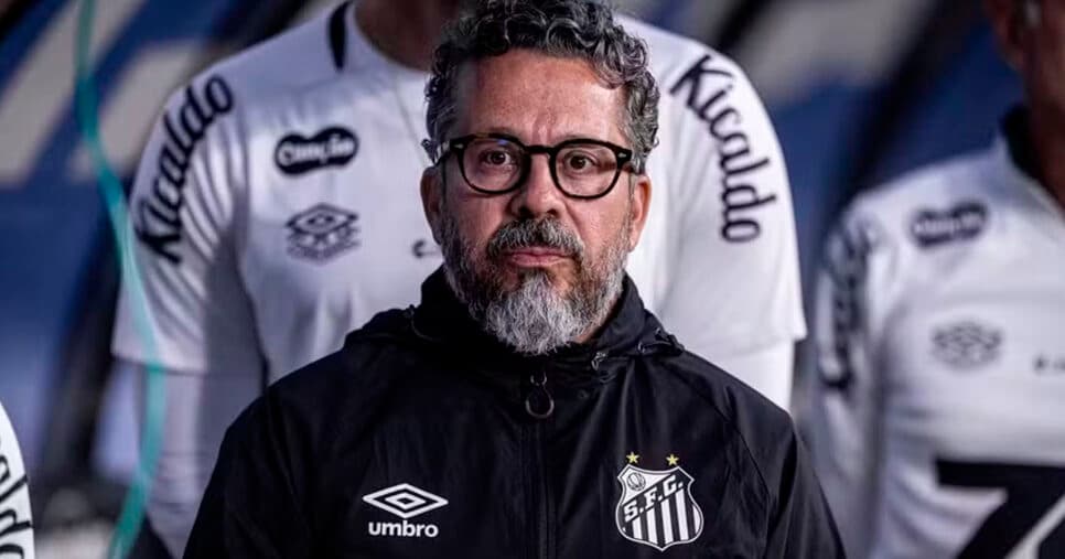 Oficial: Globo Esporte anuncia novo treinador do Santos para substituir Cléber Xavier