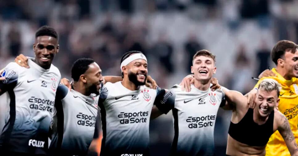 R$50M: Corinthians não brinca em serviço e assina com meia