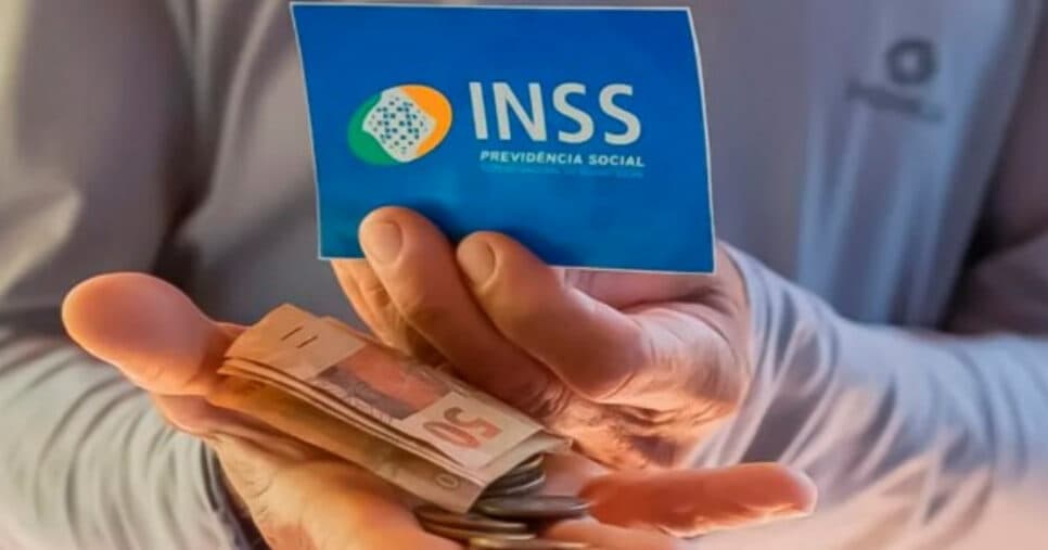 2 salários de aposentadoria: Quanto se deve pagar ao INSS? (Foto: Reprodução) Aposentadoria do INSS 