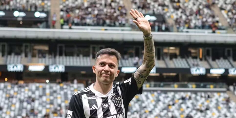 Bernard precisou passar por uma cirurgia odontológica (Reprodução: Gilson Lobo)