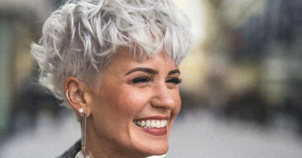 http://tvfoco.uai.com.br/wp-content/uploads/2015/05/Daniela-Mercury.jpg