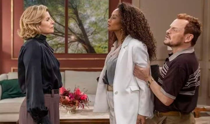 Odete Roitman (Debora Bloch), Raquel (Taís Araujo) e Poliana (Matheus Nachtergaele) em Vale Tudo (Foto: Reprodução / Globo)