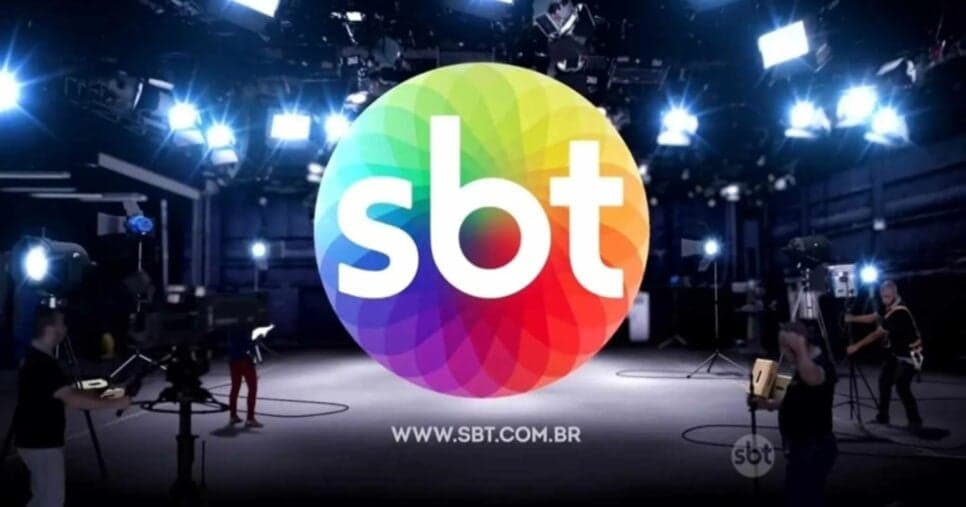 Escândalo de traição: Estrela do SBT sai do motel com repórter casada e é preso