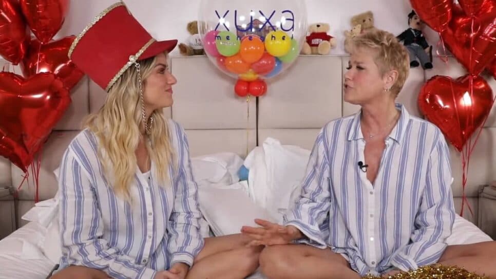 Gio Ewbank arrancou segredos de Xuxa há alguns anos, mas revelação de frigorífico no quarto jamais foi esquecido (Foto: Reprodução/ Gioh/ YouTube)