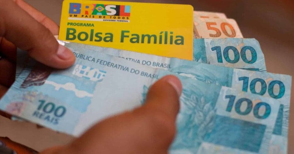 Bolsa Família vai pagar o 13°salário? Informe traz verdade sobre pagamento extra