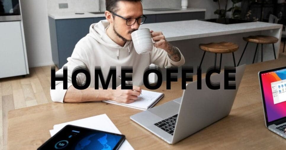 Lei trabalhista em vigor: CLTs que trabalham home office podem ser demitidos por esse motivo