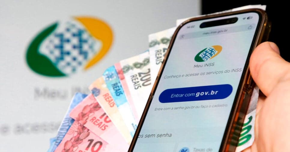 Além dos R$ 1.518 da aposentadoria: INSS comunica +1 pagamento extra na conta de milhões em 2025