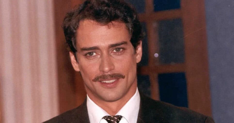Irreconhecível e profissão comum: Marcello Antony, de Terra Nostra, vive assim hoje