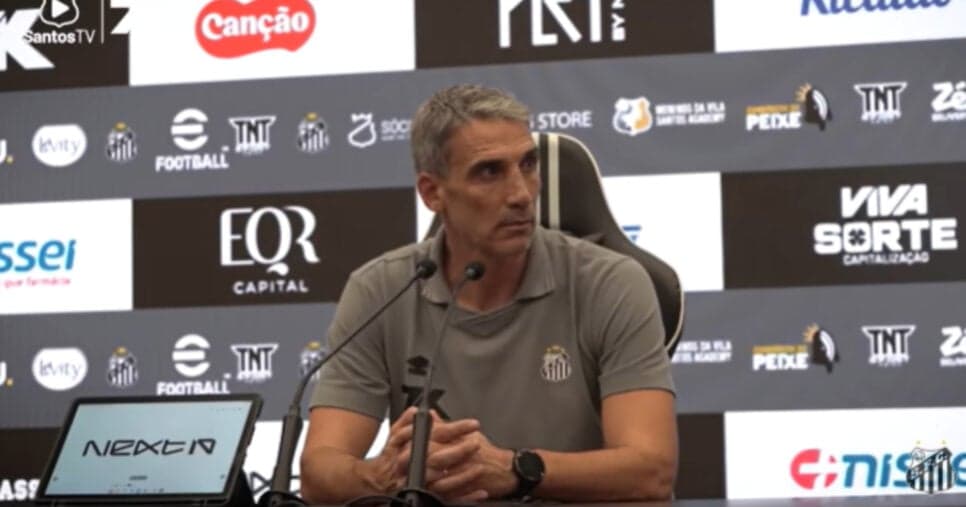 Vojvoda define 3 nomes para reforçar o Santos e substituir Guilherme em 2026