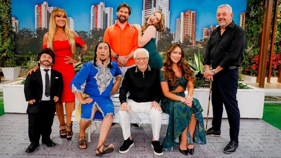 A Praça é Nossa vence programa jornalístico no SBT