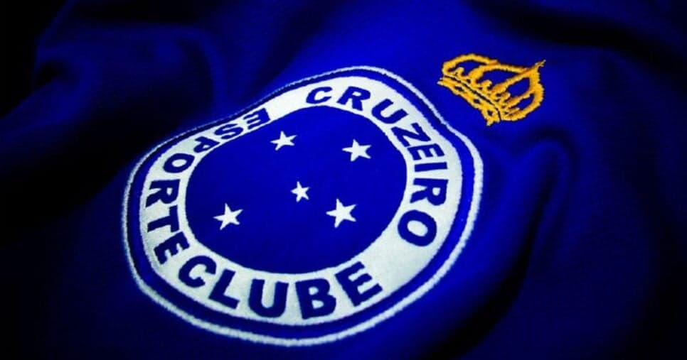 Pedrinho BH negocia contrato no Cruzeiro com lateral da Seleção Brasileira