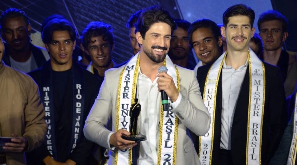 Em final emocionante, João Leone é o vencedor Mister Brasil Universo 2025!