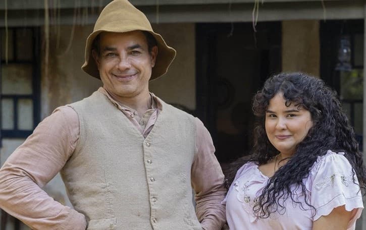 Zé dos Porcos e Maria Divina em Êta Mundo Melhor! (Foto: Reprodução / Globo)
Zé dos Porcos e Maria Divina em Êta Mundo Melhor! (Foto: Reprodução / Globo)