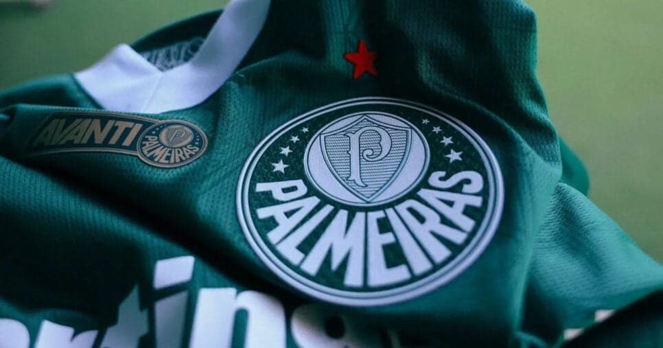 Abel soltando fogos: Palmeiras comprou melhor zagueiro da Libertadores 2025 por R$16,83 milhões