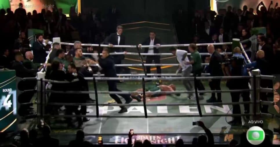 Luta entre Popó e Wanderlei termina em briga generalizada e com lutador desmaiado no ringue