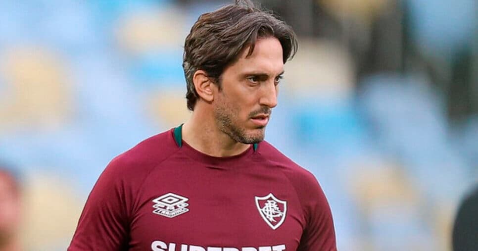 Para esquecer Cano e Everaldo? Zubeldía conta com retorno de camisa 9 no Fluminense