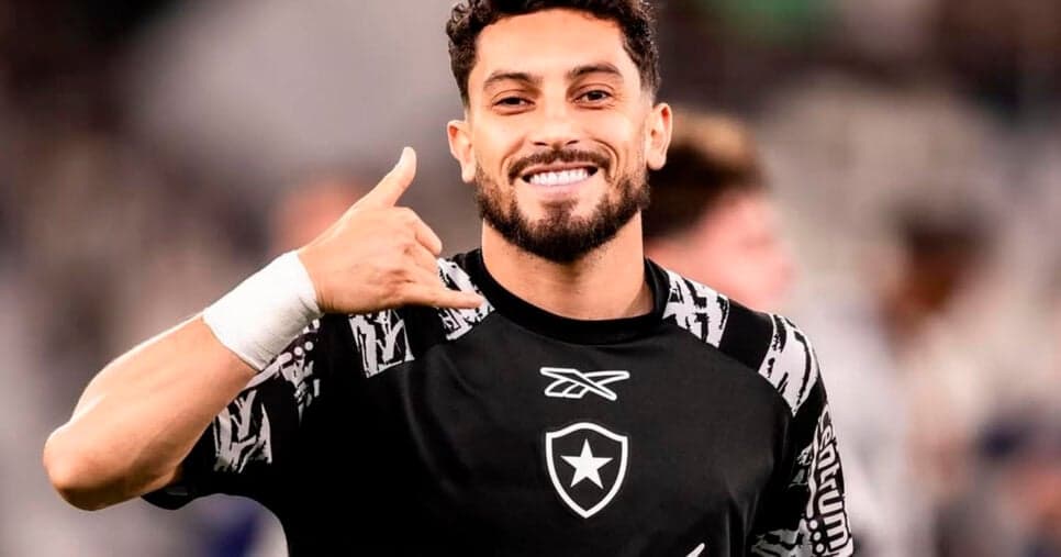 Alex Telles vai ficar fora do Botafogo? Informe traz decisão de Davide Ancelotti