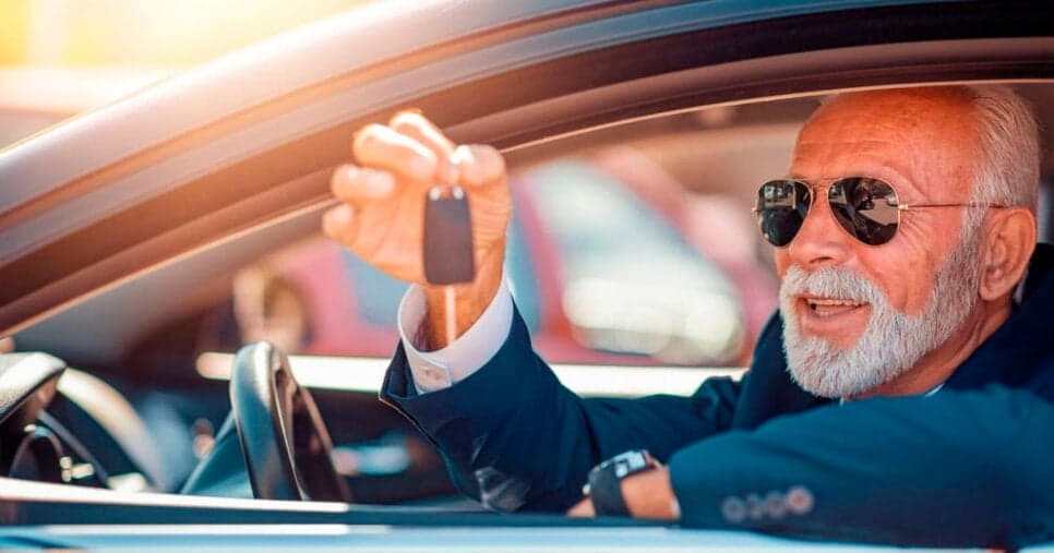 Atualizações de hoje (19/3): Projeto quer isentar imposto e garantir carro mais barato aos 60+ em 2026