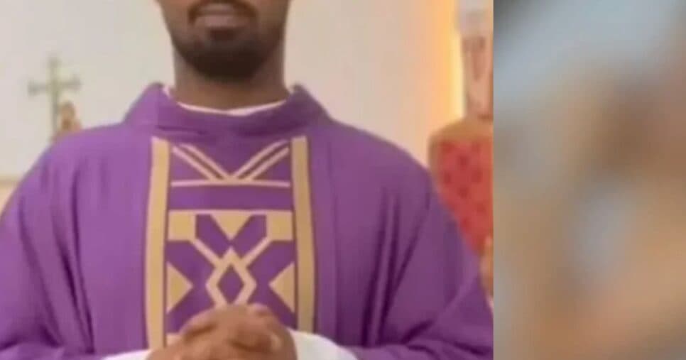 Vídeo flagra padre com fiel de roupa íntima no quarto e comunicado é emitido: “Gritando”