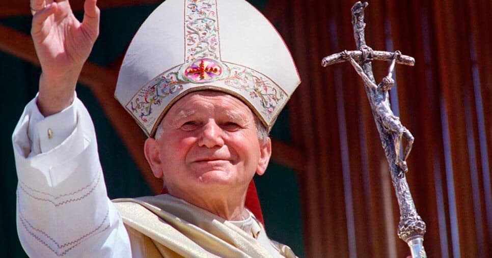 Carta psicografada do Papa João Paulo traz revelação forte sobre destino da Terra: "Até quando ignorarás?"