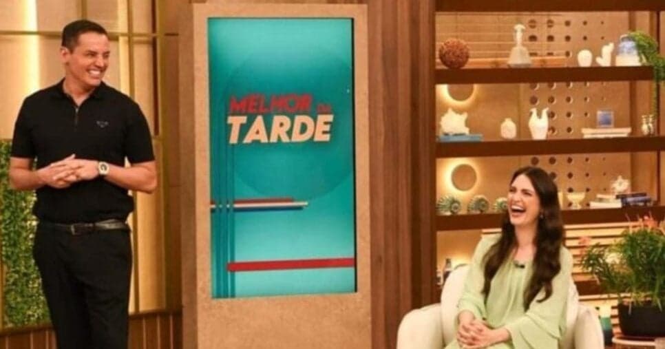 Ibope da TV: Com motivo para saída de Léo Dias do ar revelado, veja o que Chris Flores fez na Band