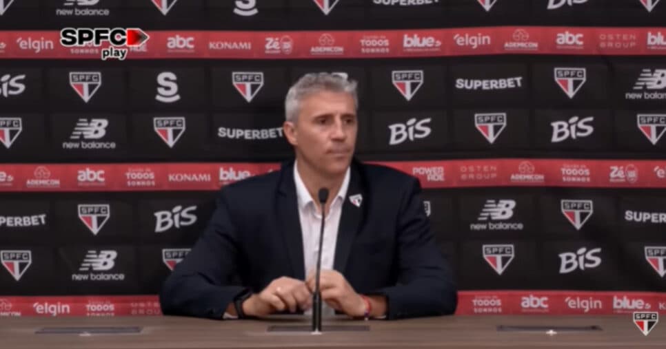 Crespo toma decisão no São Paulo para 2026 e comunica diretoria de Casares