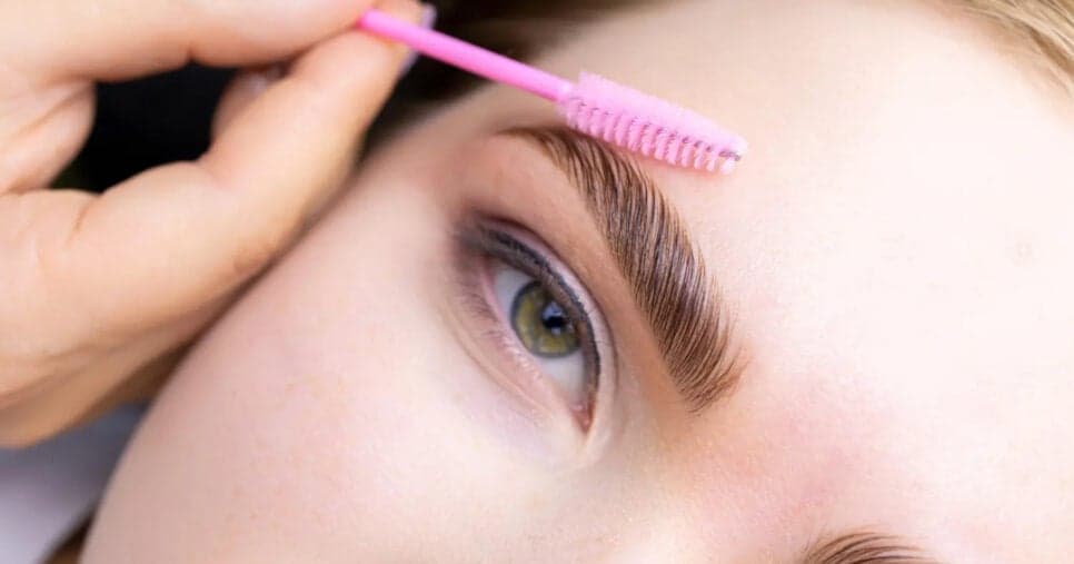 Antes do Réveillon: 7 dicas infalíveis para crescer e deixar as sobrancelhas grossas