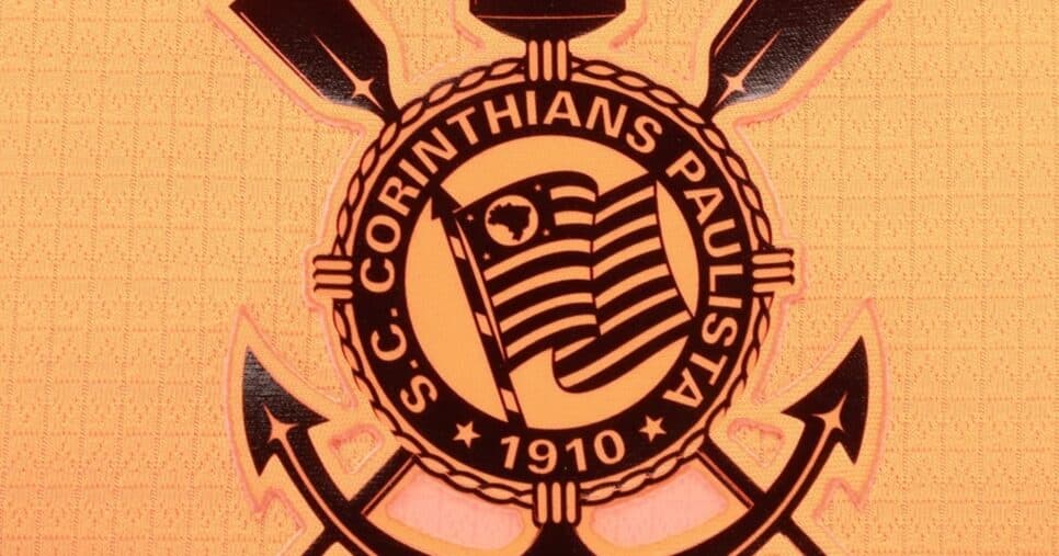 Rasteira no Flamengo: Dorival escolhe atacante de maior rival como 1º reforço do Corinthians em 2026
