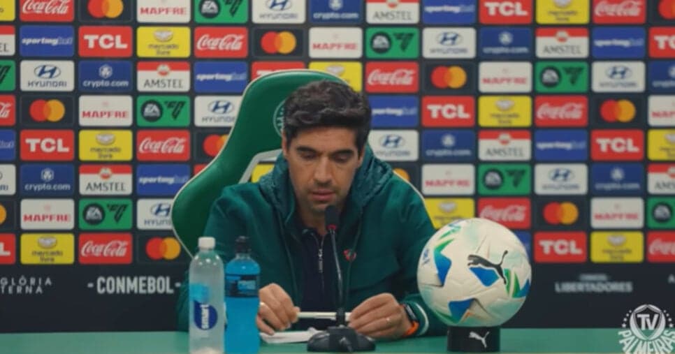 Para salvar Abel: Atacante de R$ 154M tem retorno anunciado ao Palmeiras