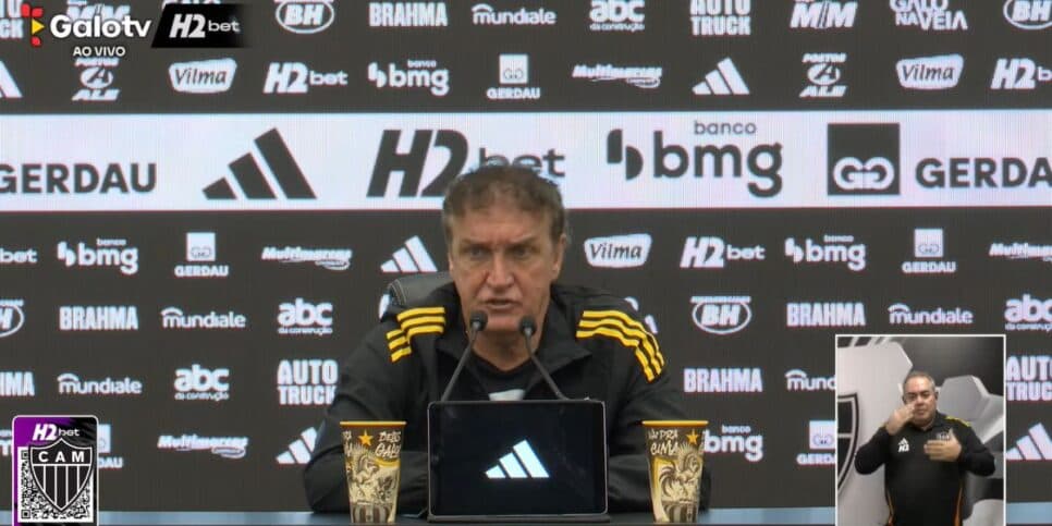 Cuca é procurado por time do Brasileirão e decide sobre treinar o clube em 2026