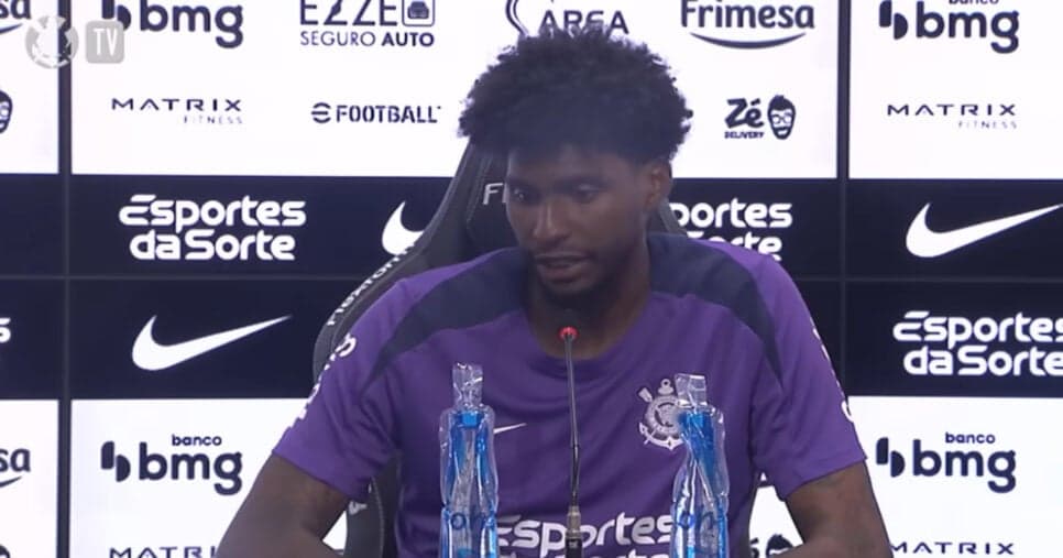 Hugo Souza vai deixar o Corinthians em 2026? Novo informe chega sobre futuro do goleiro