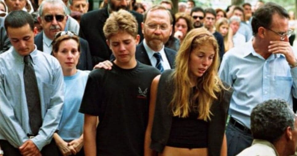 Descubra a mensagem enviada por Andreas à Suzane Von Richthofen 15 anos após assassinato