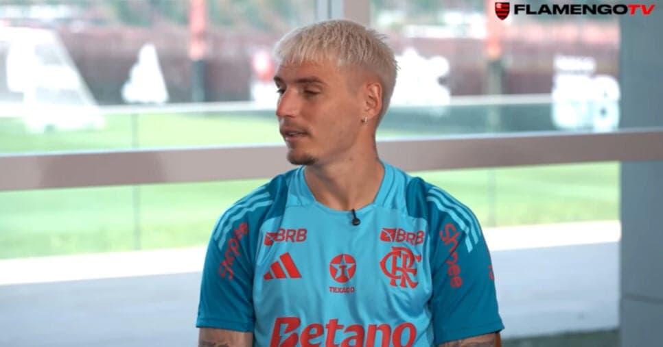 Varela vai deixar o Flamengo? Lateral de Filipe Luís comunica onde quer jogar