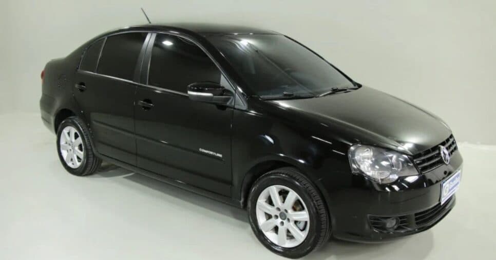 Volkswagen Polo Sedan Comfortline 1.6 Flex 2015 - Foto; Internet