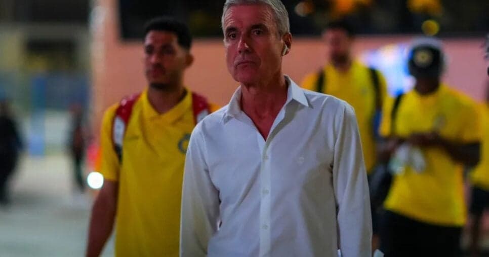 Adeus Mano Menezes: Luís Castro é nomeado novo treinador do Grêmio por R$2M mensais